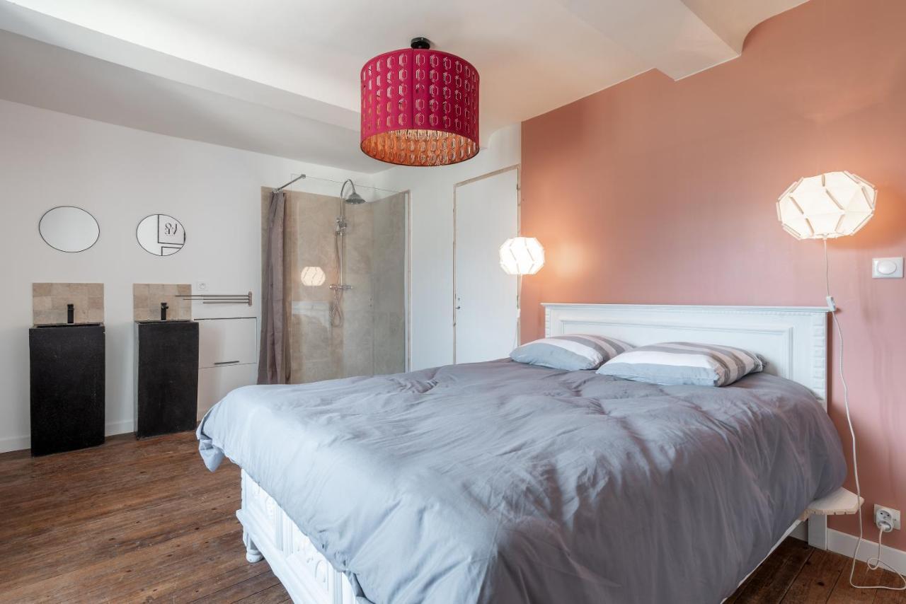 L'Escalier Rouge - Maison Renovee Avec Cour Luc-sur-Mer ภายนอก รูปภาพ